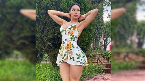 yuliett torres sin ropa|Yuliett Torres se levantó el vestido y mostró toda la ausencia de .